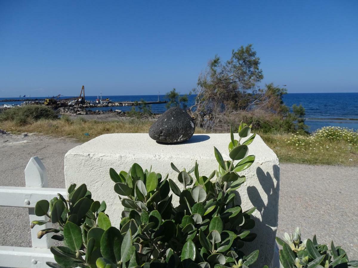 Nama Beach House Монолітос Екстер'єр фото